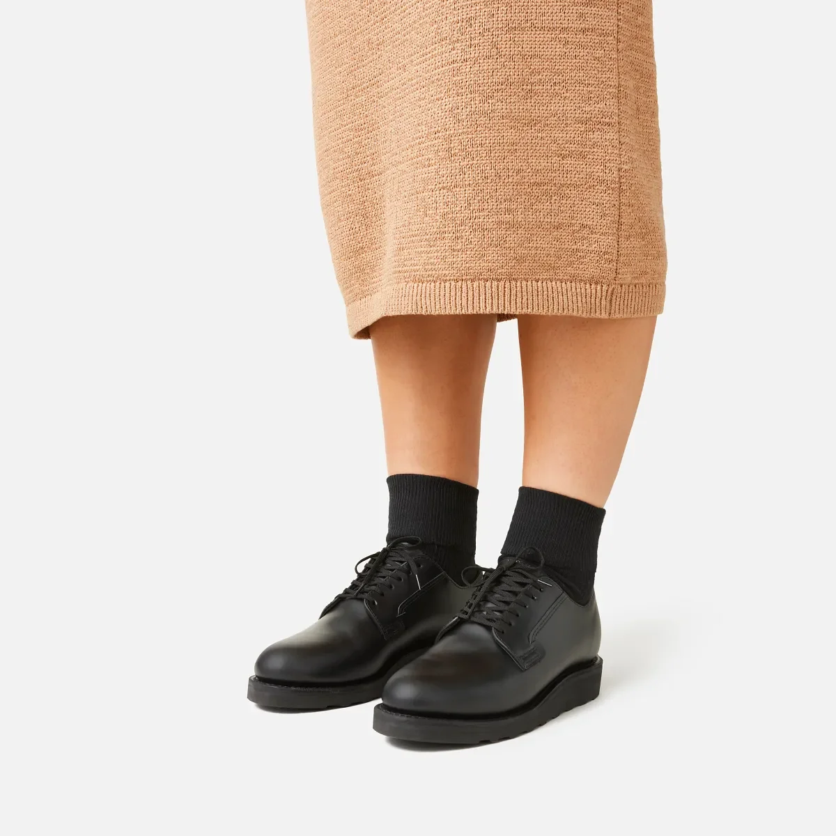 Carrier Women's Carrier in Black Leather