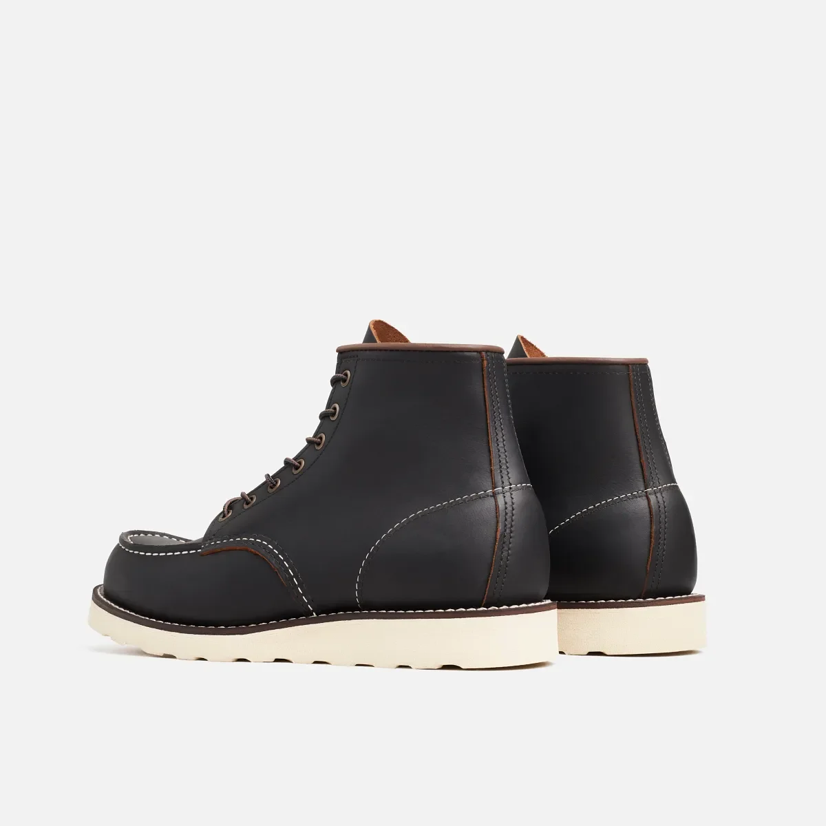 Classic Moc® Men's 6-Inch Boot in Black Prairie Leather