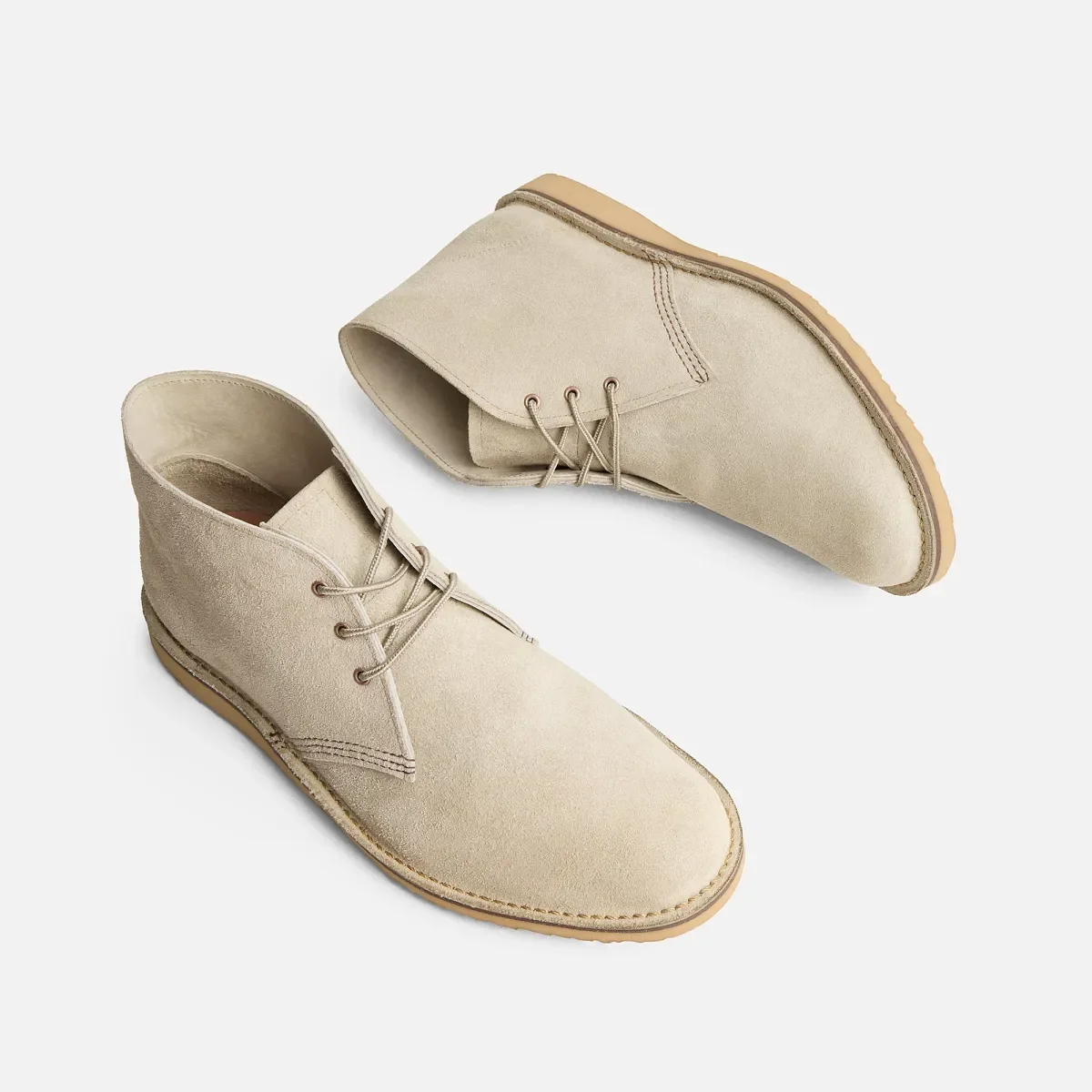 Weekender Chukka Men's Chukka in White Sand Mohave Leather