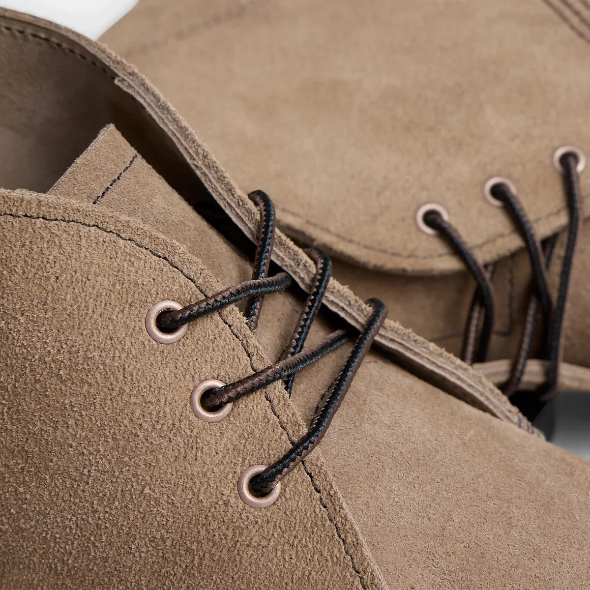 Weekender Chukka Men's Weekender Chukka in Sandstone Mohave Leather